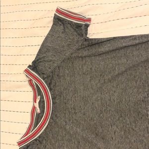 Cute gray T light weight!